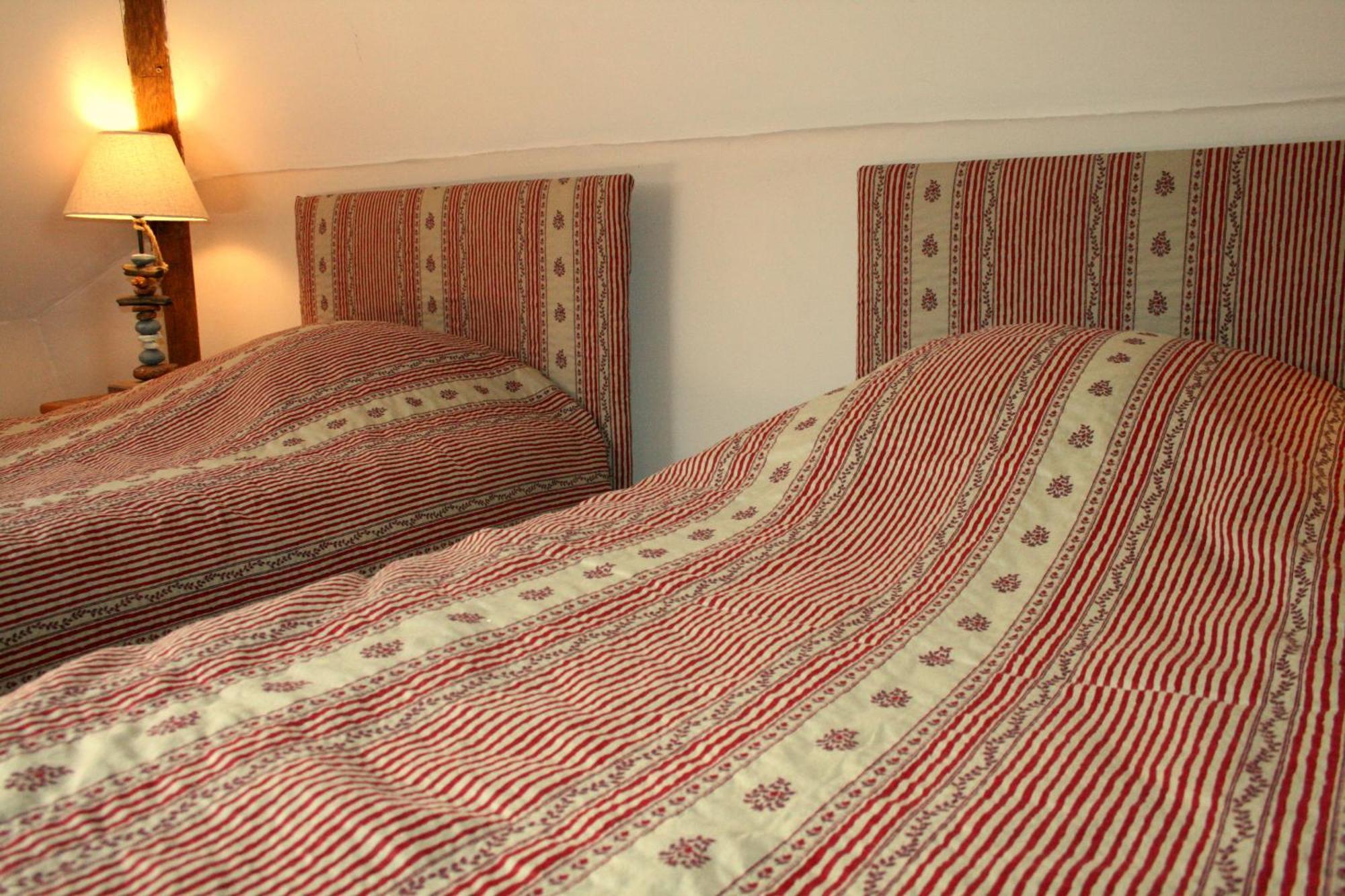 D'hotes Du Jay